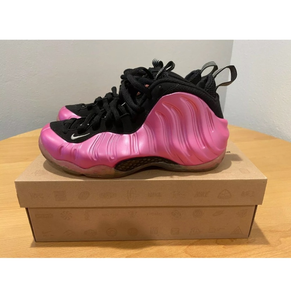 Nike Foamposite One Pink Sz. 6.5 *GREAT CONDITION*